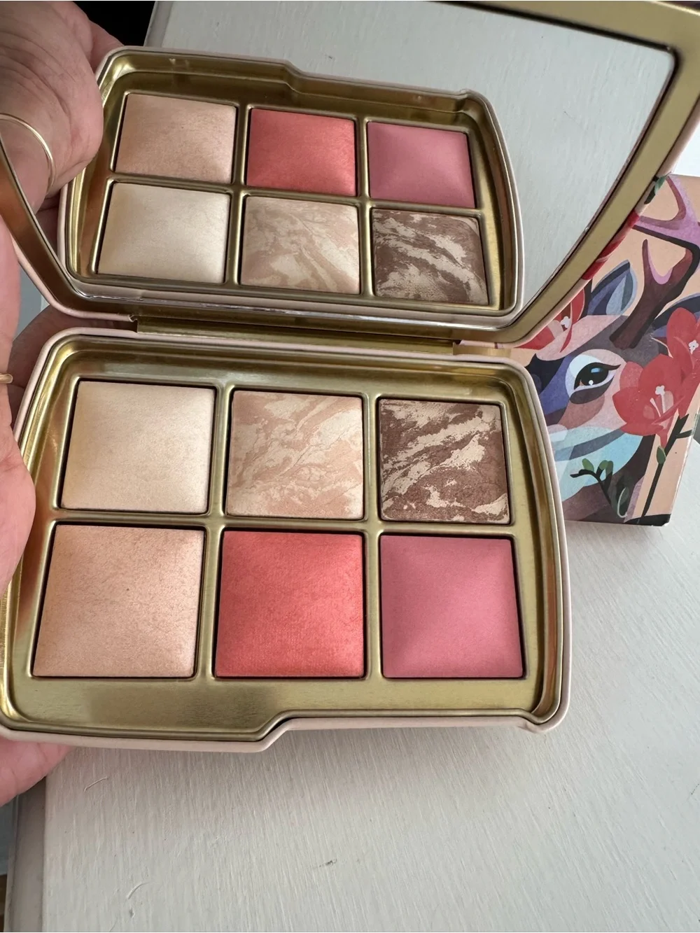 Hourglass DEER Radiant Face Palette - Peach, Rose & Champagne Shades